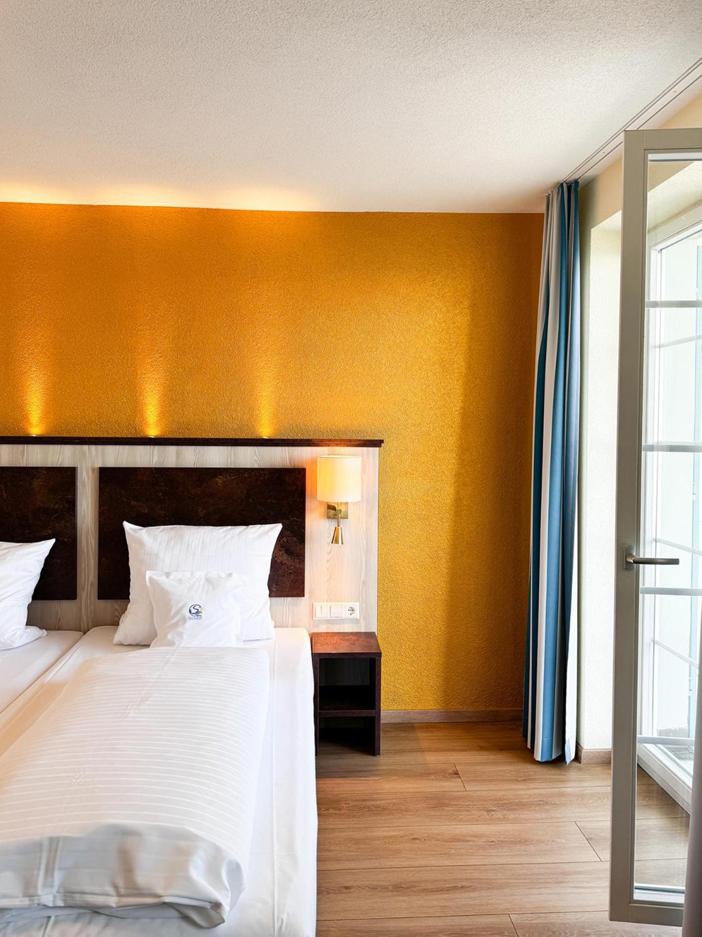 Hotel & Gaestehaus Seehof 梅尔斯堡 外观 照片
