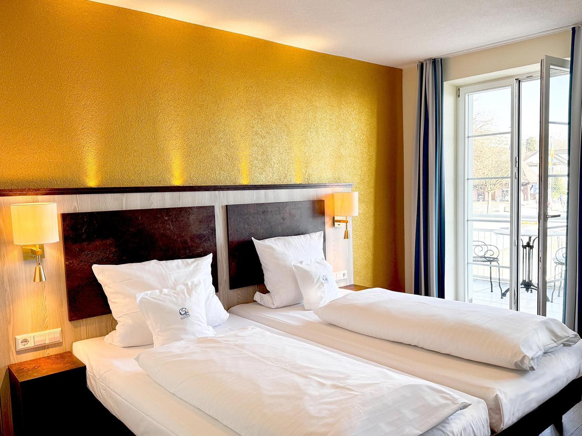 Hotel & Gaestehaus Seehof 梅尔斯堡 外观 照片