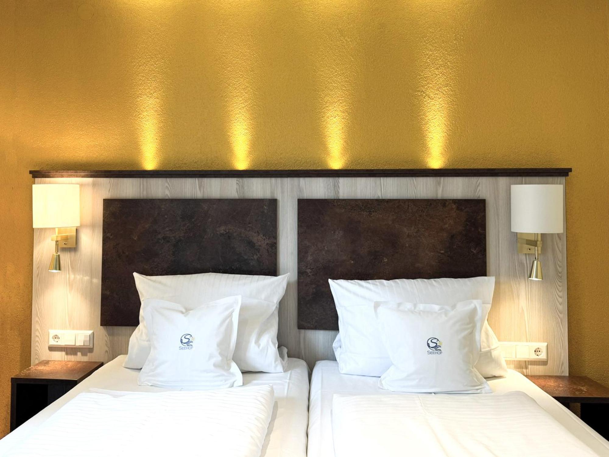 Hotel & Gaestehaus Seehof 梅尔斯堡 外观 照片